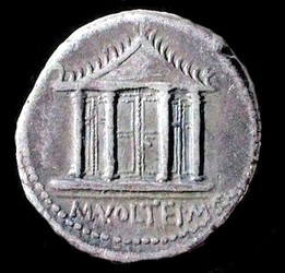 AR denarius, M. Volteius. Reverse - tetra-style Doric temple of Jupiter Capitolinus, doors closed, pediment ornamented with thunderbolt.
