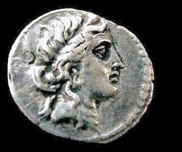 AR denarius Caesar 47 - 46 BC, diademed bust of Venus