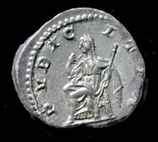 AR denarius, Iulia Maesa AD 218 - 225, Pudicitia seated, holding a sceptre, raising a veil